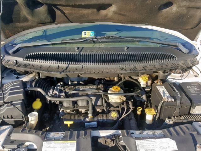 2B8GP74L02R778634 - 2002 DODGE GRAND CARA WHITE photo 7