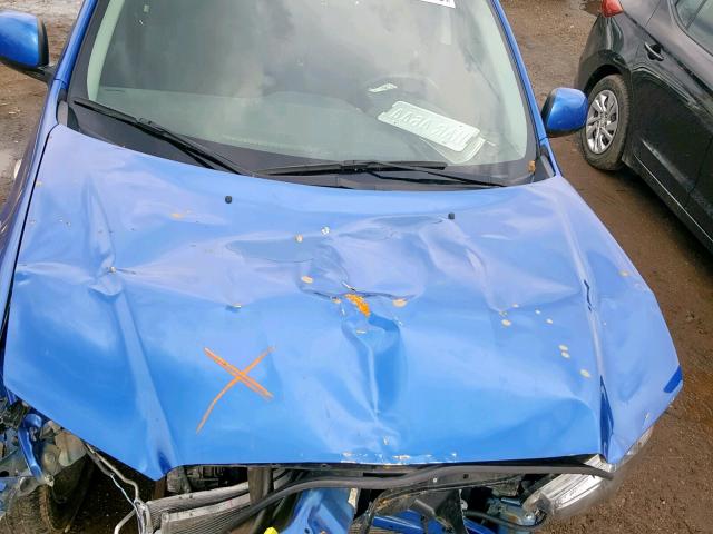 4A4AP3AU4FE019934 - 2015 MITSUBISHI OUTLANDER BLUE photo 7