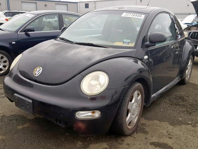 3VWCC21C7YM431448 - 2000 VOLKSWAGEN NEW BEETLE BLACK photo 2