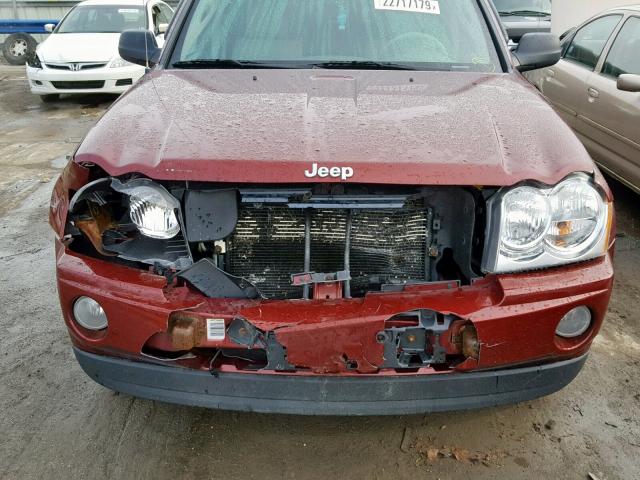 1J8HR58P47C570799 - 2007 JEEP GRAND CHER RED photo 9