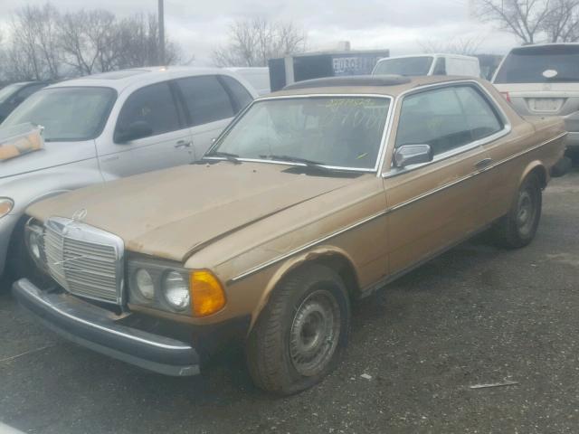 WDBAB53A5EA035388 - 1984 MERCEDES-BENZ 300 CDT BEIGE photo 2