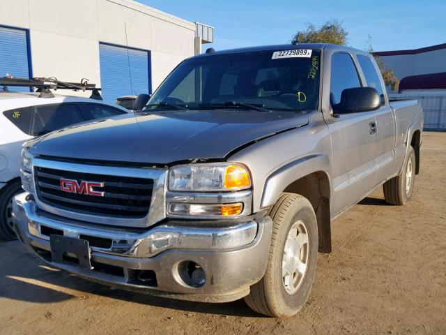 1GTEK19B05E339166 - 2005 GMC NEW SIERRA GRAY photo 2