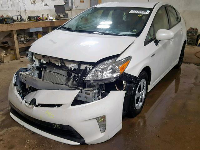 JTDKN3DU2C5465413 - 2012 TOYOTA PRIUS WHITE photo 2