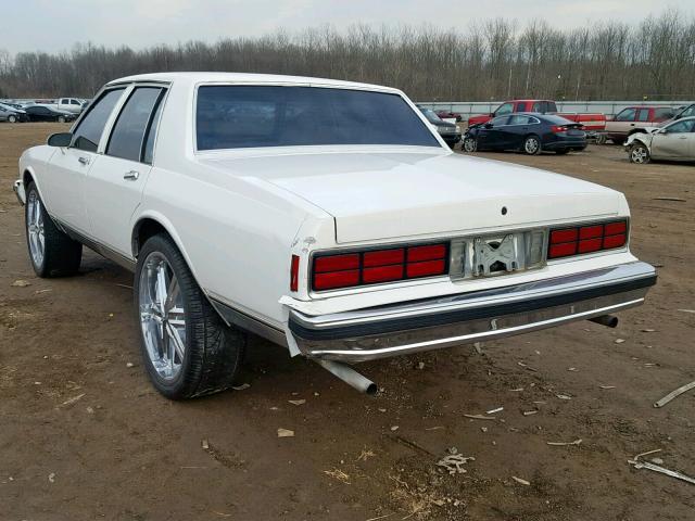 1G1BN54E4LR132975 - 1990 CHEVROLET CAPRICE CL WHITE photo 3