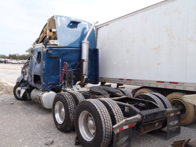 654265 - 2007 PETERBILT TRACTOR BLUE photo 3