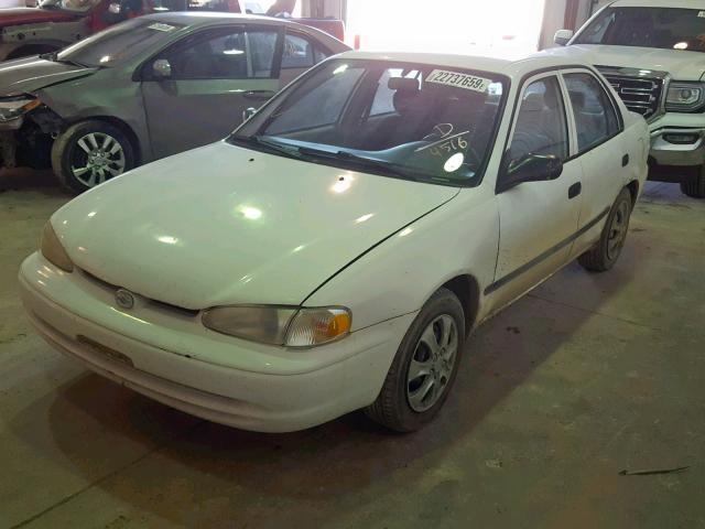 1Y1SK5288YZ424516 - 2000 CHEVROLET GEO PRIZM WHITE photo 2