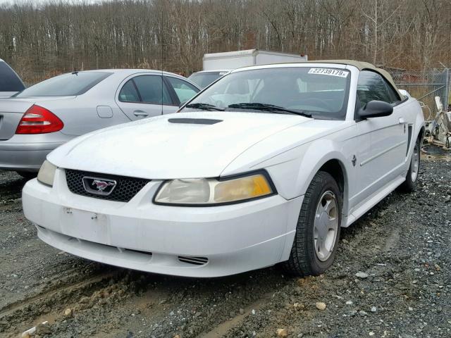 1FAFP4440XF134076 - 1999 FORD MUSTANG WHITE photo 2