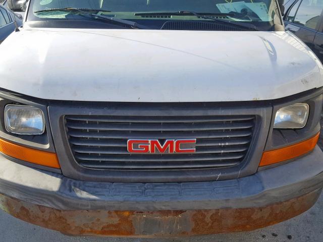 1GTHG35U071189488 - 2007 GMC SAVANA G35 WHITE photo 9