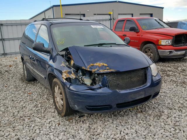 2C4GP54L55R456469 - 2005 CHRYSLER TOWN&COUNT BLUE photo 1