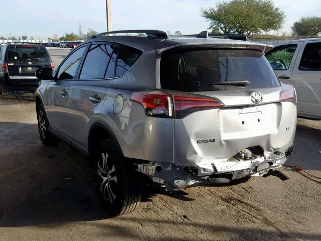 JTMZFREVXJJ158176 - 2018 TOYOTA RAV4 LE SILVER photo 3