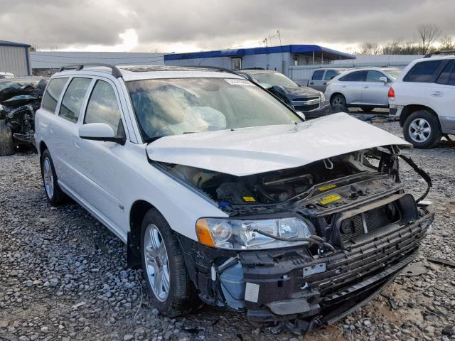 YV1SW592262591349 - 2006 VOLVO V70 2.5T WHITE photo 1