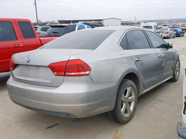 1VWBH7A36DC010827 - 2013 VOLKSWAGEN PASSAT SE SILVER photo 4