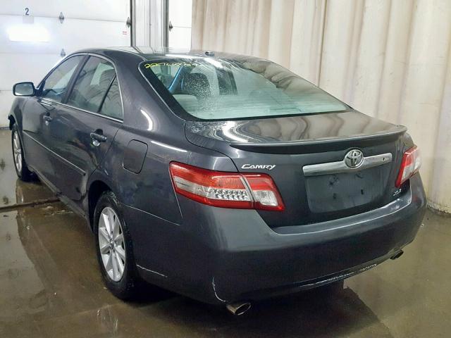 4T1BK3EK3AU101036 - 2010 TOYOTA CAMRY SE GRAY photo 3