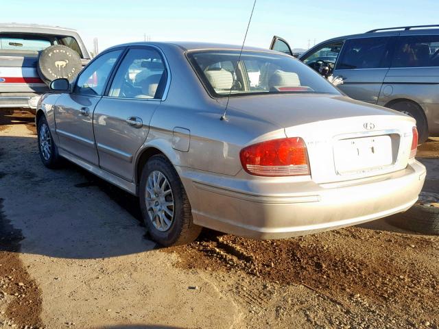 KMHWF25S25A158058 - 2005 HYUNDAI SONATA GL GOLD photo 3