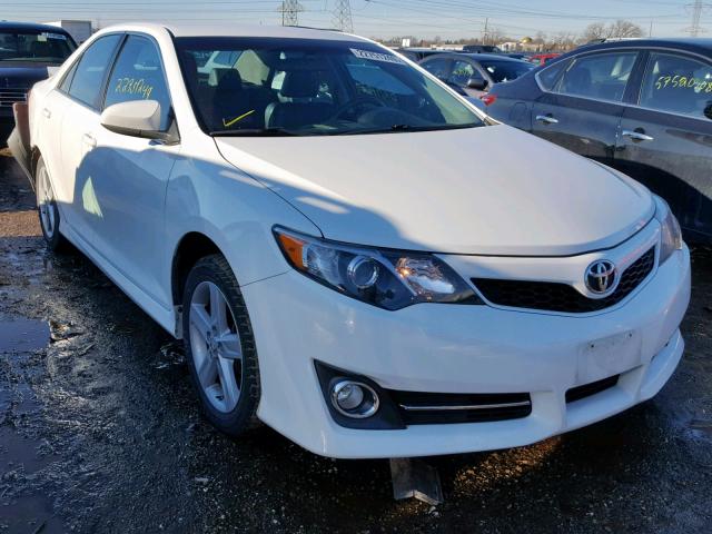 4T1BF1FK6CU571118 - 2012 TOYOTA CAMRY BASE WHITE photo 1