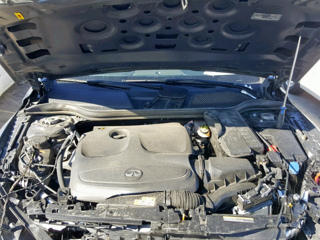 SJKCH5CP1HA024869 - 2017 INFINITI QX30 BASE GRAY photo 7