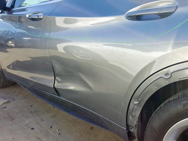 SJKCH5CP1HA024869 - 2017 INFINITI QX30 BASE GRAY photo 9