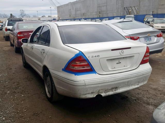 WDBRF61J94A543846 - 2004 MERCEDES-BENZ C 240 WHITE photo 3