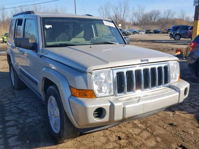 1J8HG48KX8C132648 - 2008 JEEP COMMANDER Gümüş foto 1