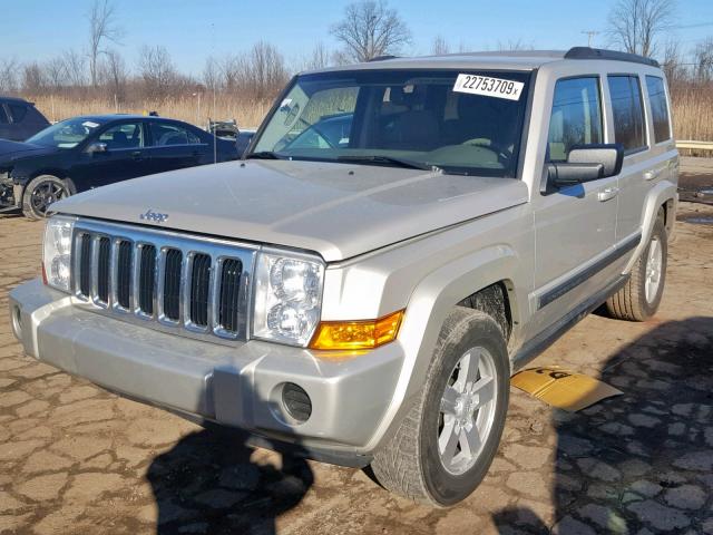 1J8HG48KX8C132648 - 2008 JEEP COMMANDER Gümüş foto 2