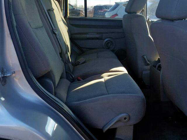 1J8HG48KX8C132648 - 2008 JEEP COMMANDER Gümüş foto 6
