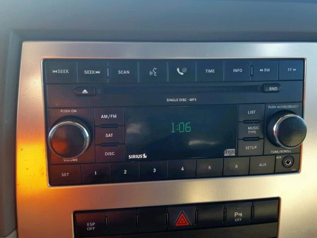 1J8HG48KX8C132648 - 2008 JEEP COMMANDER Gümüş foto 9