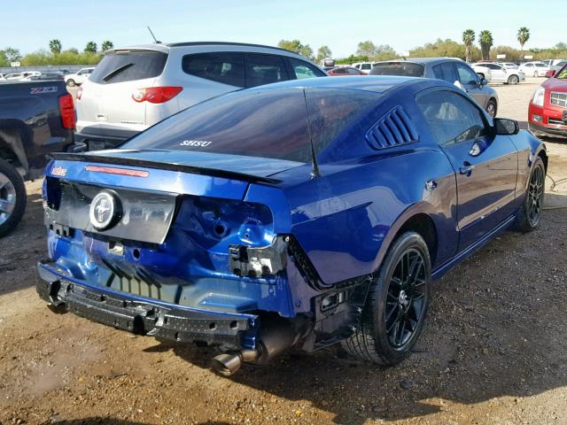 1ZVBP8AMXE5226543 - 2014 FORD MUSTANG BLUE photo 4