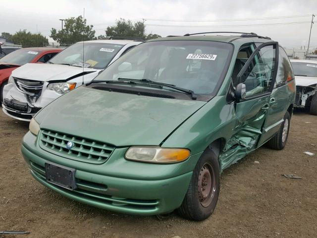 2P4FP25B4WR702988 - 1998 PLYMOUTH VOYAGER GREEN photo 2