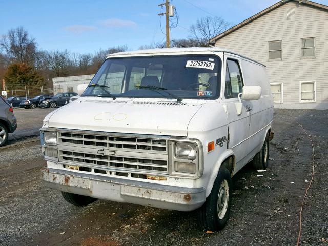 1GCDG15Z3H7145577 - 1987 CHEVROLET G10 WHITE photo 2