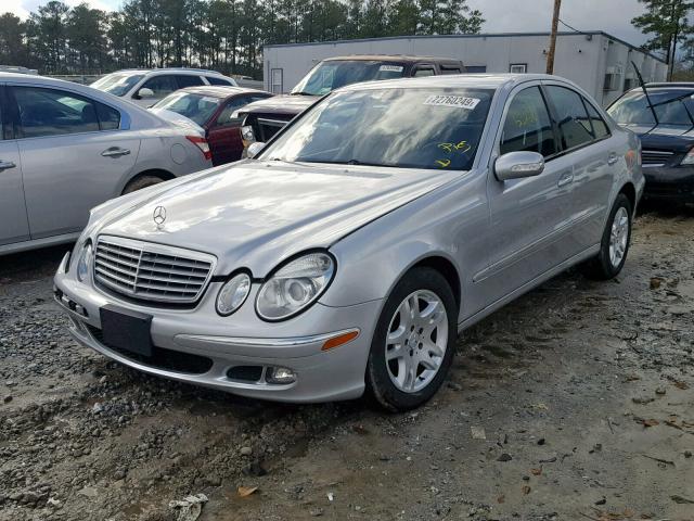 WDBUF26J65A709446 - 2005 MERCEDES-BENZ E 320 CDI SILVER photo 2