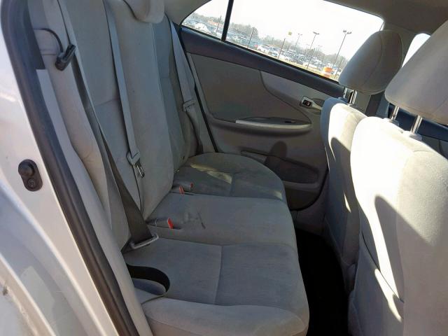 2T1BU4EE0CC829668 - 2012 TOYOTA COROLLA BA 银色 照片 6