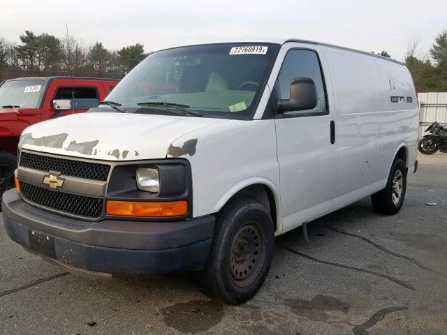 1GCUGADX4A1150473 - 2010 CHEVROLET EXPRESS G1 WHITE photo 2