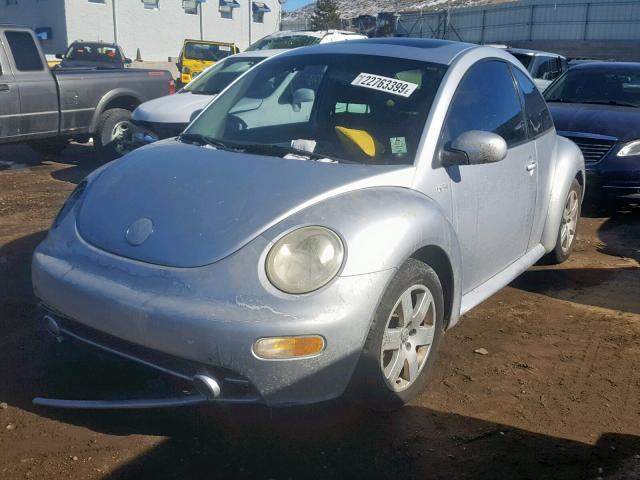 3VWCP21C62M460855 - 2002 VOLKSWAGEN NEW BEETLE Gümüş foto 2