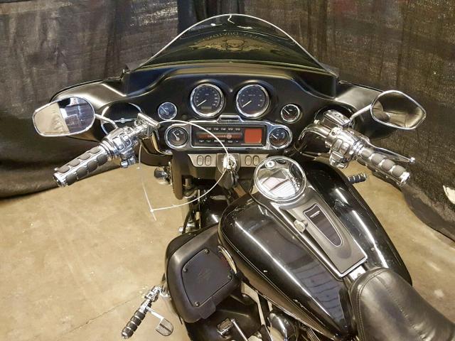 1HD1FCW164Y631250 - 2004 HARLEY-DAVIDSON FLHTCUI 黑色 照片 5