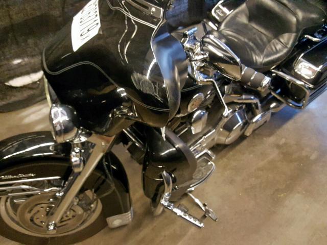 1HD1FCW164Y631250 - 2004 HARLEY-DAVIDSON FLHTCUI 黑色 照片 9