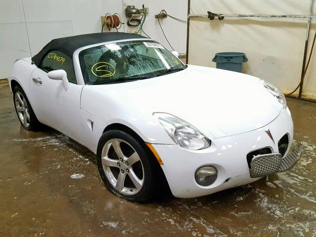 1G2MB33B86Y100484 - 2006 PONTIAC SOLSTICE WHITE photo 1