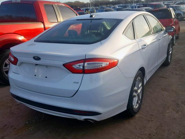 1FA6P0H75F5129232 - 2015 FORD FUSION SE WHITE photo 4