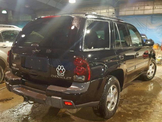 1GNDT13S322267241 - 2002 CHEVROLET TRAILBLAZE BLACK photo 4