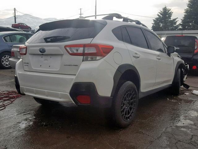 JF2GTACCXJH290608 - 2018 SUBARU CROSSTREK WHITE photo 4