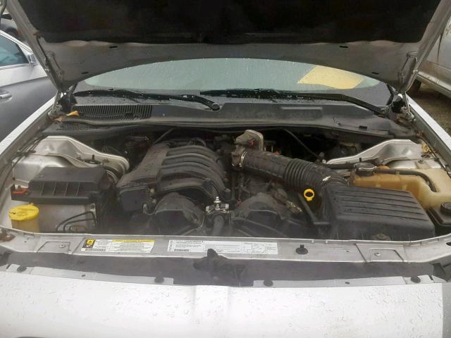 2D4FV47T26H131098 - 2006 DODGE MAGNUM SE SILVER photo 7