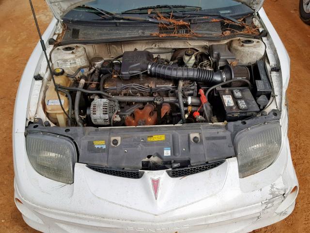 1G2JB524117139885 - 2001 PONTIAC SUNFIRE SE WHITE photo 7