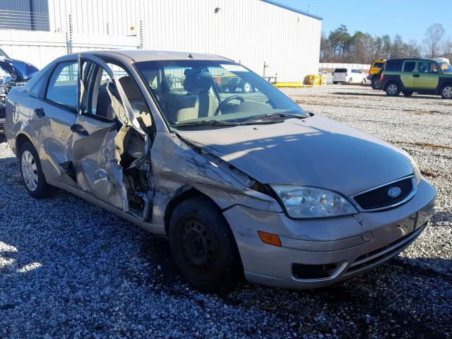 1FAFP34NX7W244443 - 2007 FORD FOCUS ZX4 GOLD photo 1