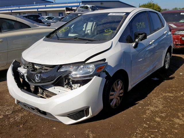 3HGGK5G57FM780089 - 2015 HONDA FIT LX WHITE photo 2