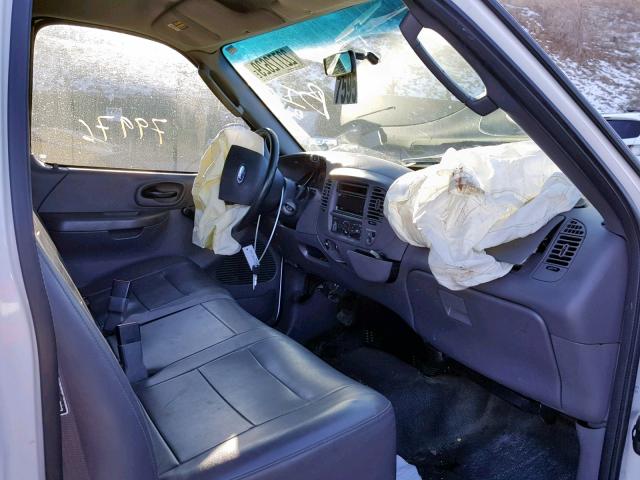 2FTRF17204CA11338 - 2004 FORD F-150 HERI WHITE photo 5