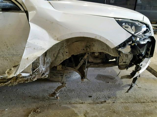 1G11B5SA3DF350333 - 2013 CHEVROLET MALIBU LS WHITE photo 9