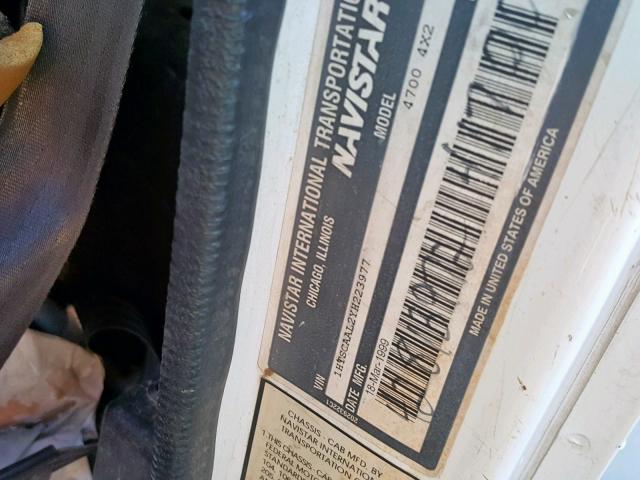 1HTSCAAL2YH223977 - 2000 INTERNATIONAL 4000 4700 白色 照片 10