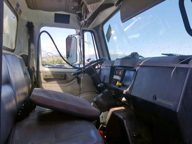 1HTSCAAL2YH223977 - 2000 INTERNATIONAL 4000 4700 白色 照片 5