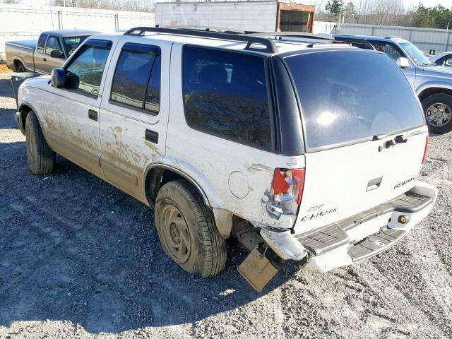 1GNDT13W512215093 - 2001 CHEVROLET BLAZER WHITE photo 3