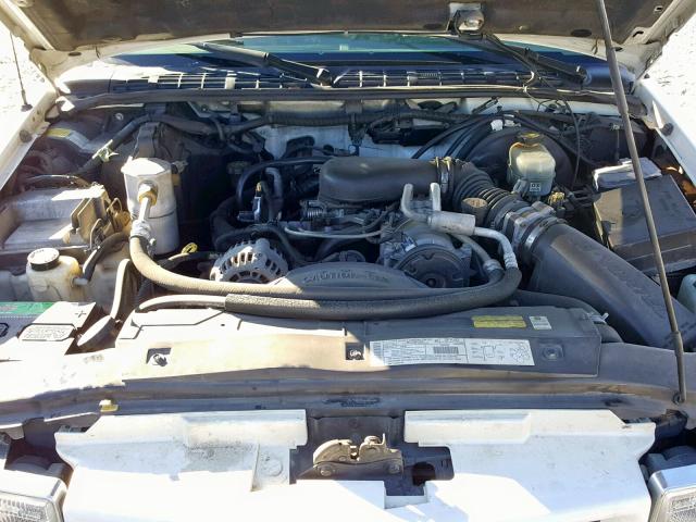 1GNDT13W512215093 - 2001 CHEVROLET BLAZER WHITE photo 7