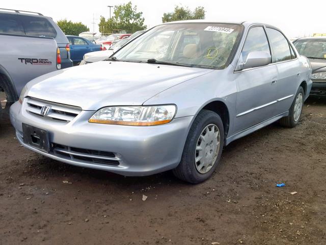 1HGCG66511A081473 - 2001 HONDA ACCORD LX SILVER photo 2